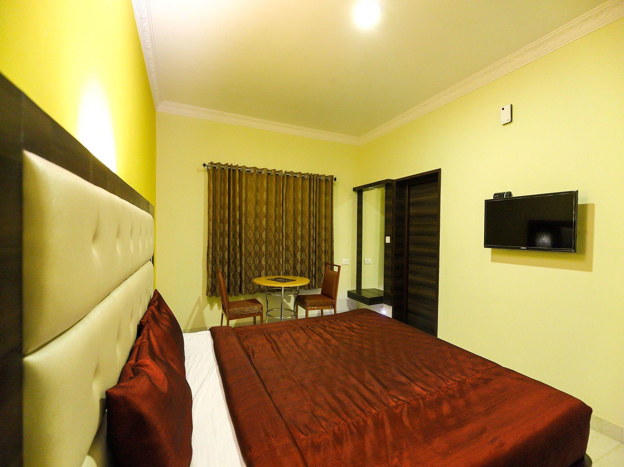 Oyo 7987 Hotel Carnation Ooty Eksteriør bilde